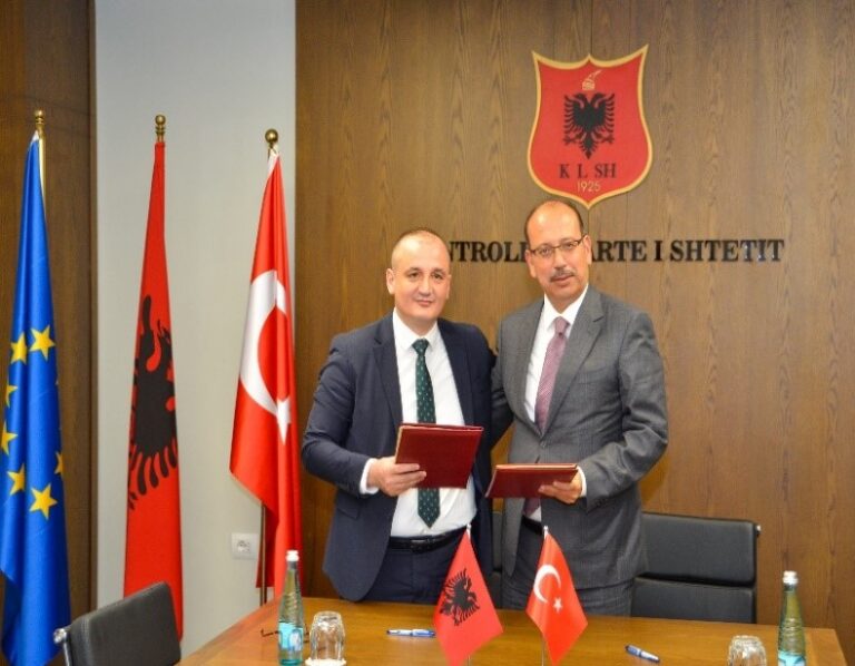 Kryetari i KLSH-së, z. Arben Shehu, në datë 04.10.2024 priti një vizitë zyrtare Presidentin e Gjykatës Turke të Llogarive, z. Metin Yener4