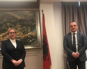 Kryetari i KLSH-së, z. Arben Shehu, në takimin me drejtuesen e Byrosë Kombëtare të Hetimit, znj. Aida Veizaj (Hajnaj), 09.08.2021