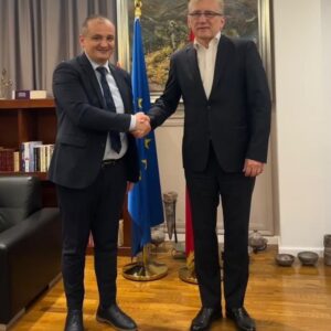 Kryetari i Kontrollit të Lartë të Shtetit zhvillon një takim me ekspertin e Institutit Kombëtar Demokratik (NDI), z. Juhan Parts