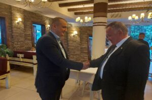 Kryetari i KLSH-së, z. Arben Shehu pret në një darkë pune homologun e Zyrës Shtetërore të Auditimit të Maqedonisë së Veriut, z. Maksim Acevski
