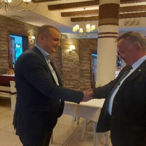 Kryetari i KLSH-së, z. Arben Shehu pret në një darkë pune homologun e Zyrës Shtetërore të Auditimit të Maqedonisë së Veriut, z. Maksim Acevski