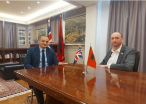 Kryetari i KLSH-së z. Arben Shehu zhvillon një takim me Ambasadorin Britanik në Shqipëri, z. Alastair King – Smith