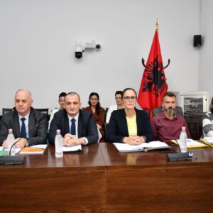 Kryetari i Kontrollit të Lartë të Shtetit raportoi në Komisionin për Ekonominë dhe Financat mbi Raportin e Zbatimit të Buxhetit 2021