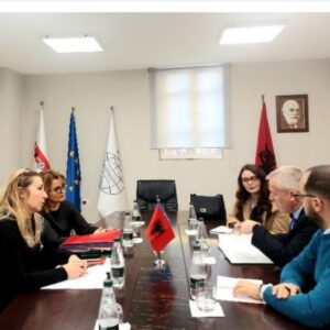 Zhvillohet në Kontrollin e Lartë të Shtetit takimi me grupin e vlerësuesve të NDI Instituti Kombëtar Demokratik