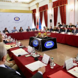 Kryetari i KLSH -së, z. Arben Shehu merr pjesë në takimin e Kryetares së Kuvendit me drejtuesit e institucioneve të pavarura kushtetuese dhe të krijuara me ligj