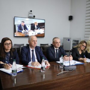Kryetari i KLSH-së prezanton Raportin Vjetor të Veprimtarisë për vitin 2024 në Komisionin për Ekonominë, Punësimin dhe Financat dhe Komisionin për Nismat Qytetare, Bashkëpunimin dhe Mbikëqyrjen Institucionale