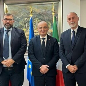 Kryetari i KLSH-së, z. Arben Shehu zhvillon një takim me përfaqësues të Njësisë Speciale Antikorrupsion të Guardia di Finanza