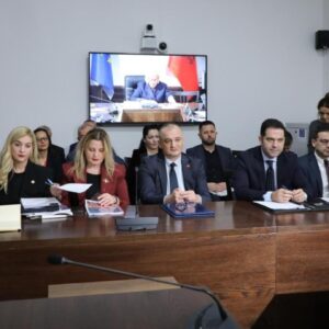 Kryetari i KLSH-së, z. Arben Shehu paraqet “Raportin e zbatimit të buxhetit për vitin 2024” në Komisionin për Ekonominë, Punësimin dhe Financat