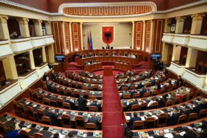 Kryetari i Kontrollit të Lartë të Shtetit, z. Arben Shehu raporton në Kuvend mbi veprimtarinë e institucionit për vitin 2024